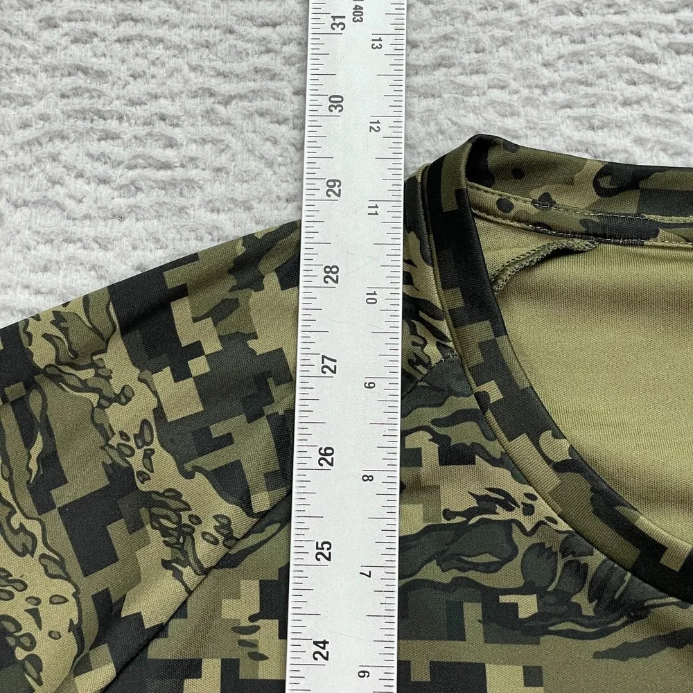 Under Armour Mens Freedom Camo T-Shirt XL Loose Fit USA Flag Tee